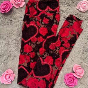 LuLaRoe Valentine Tall & Curvy Leggings